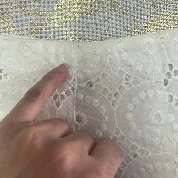 Banana Republic White Cotton Eyelet Lace Skirt Size 4 - Picture 12 of 13